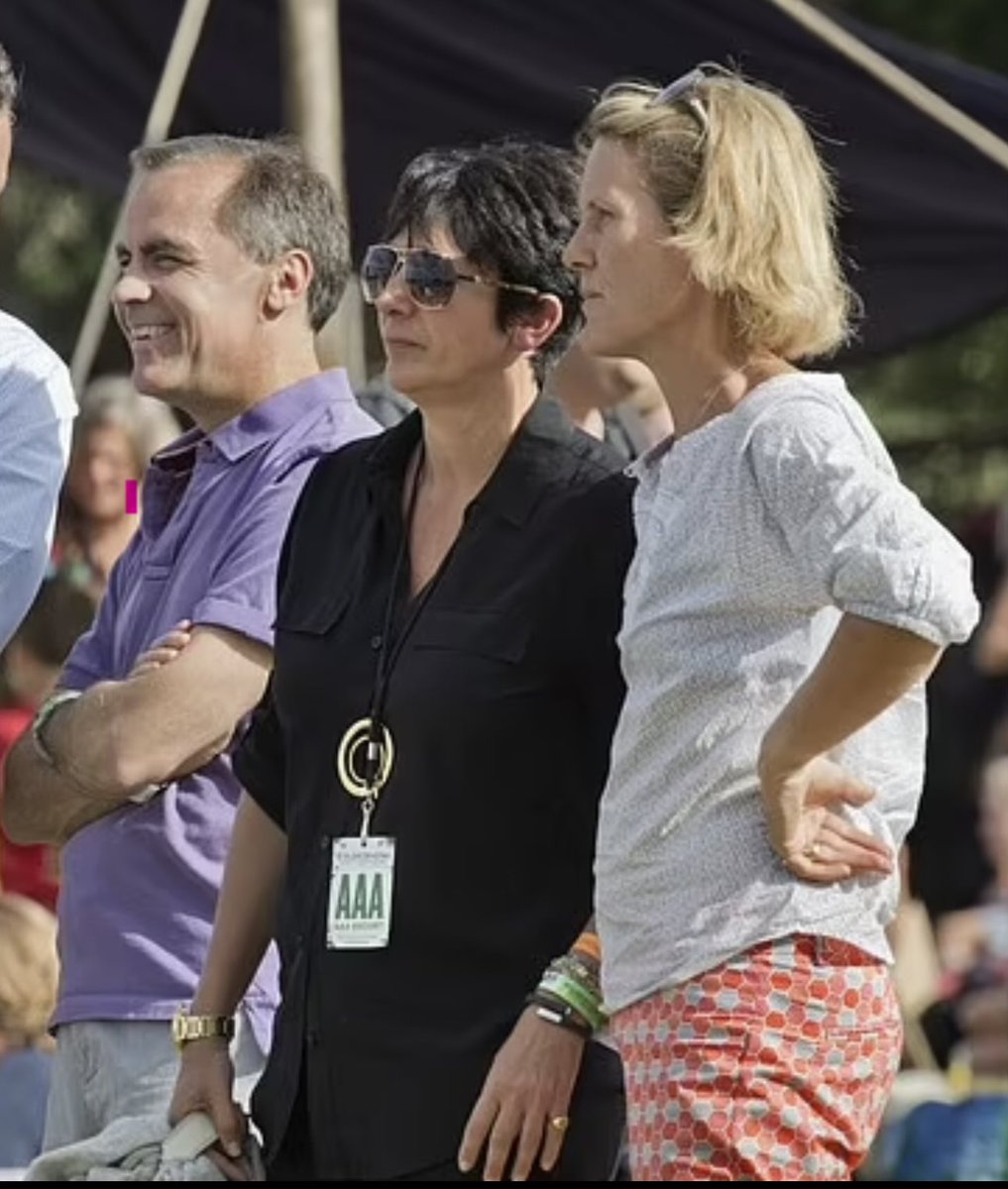 FlashTrew54321's tweet image. Ghislaine Maxwell standing between Mark Carney &amp;amp; wife in August 2013 - in Oxfordshire UK (near Maxwell’s childhood home)

Mark Carney had just been made the Governor of the Bank of England in July 2013 ⬇️

#EpsteinFiles #TheEpsteinClass 
💷💷💷💷💷💷💷💷💷💷💷💷💷💷💷💷💷💷💷💷