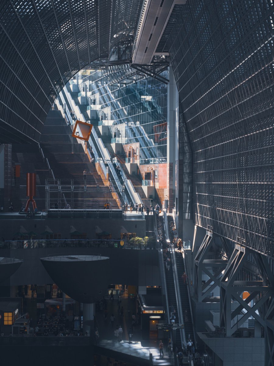 それってまるでマヤ文明、チチェン・イッツァ遺跡、ククルカン神殿