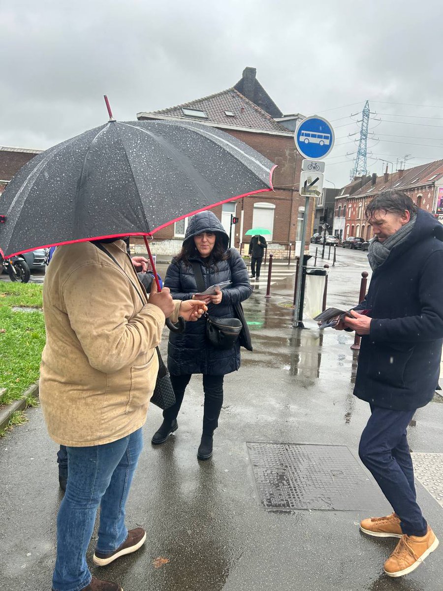 Toujours sur le terrain à Wattrelos pour les municipales avec la liste de <a href="/thierryduel/">Thierry Duel</a> - Wattrelos Solidaire et citoyenne 🙌 

On est là, à l’écoute et dans l’action pour les municipales.

Parce que notre ville mérite mieux, on continue, sans relâche.

#Municipales #Wattrelos