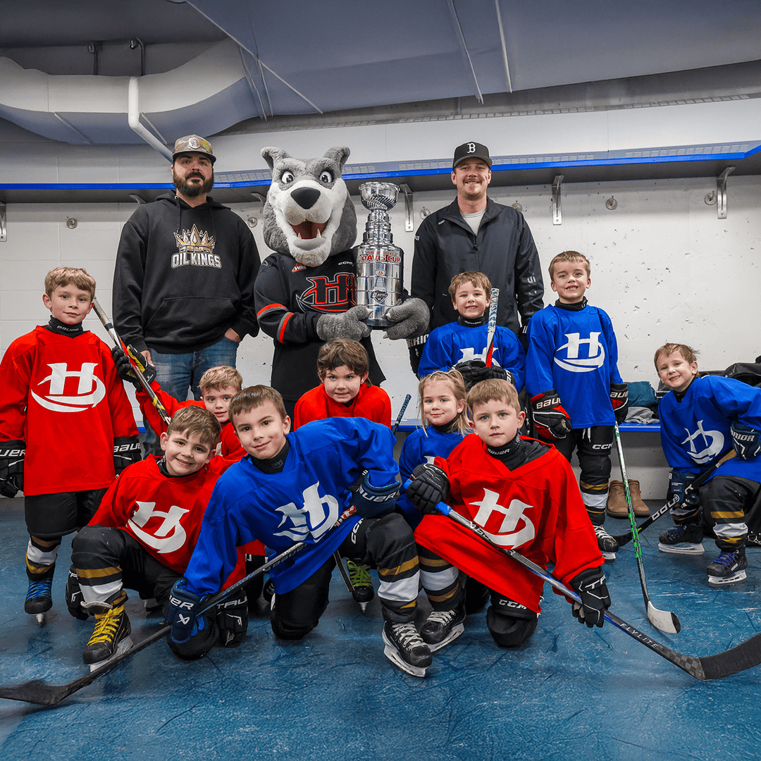DavisGMCBuickLA's tweet image. 🏒🏆 Huge congrats to the U7 Foremost Flyers, LMHA Red Wings, and Taber Oil Kings for bringing home the Davis Cup!

#MinorHockey #Taber #Foremost #Lethbridge #DavisCup