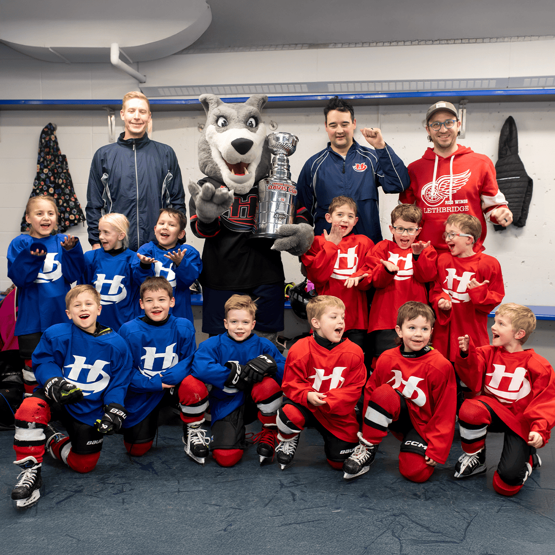 DavisGMCBuickLA's tweet image. 🏒🏆 Huge congrats to the U7 Foremost Flyers, LMHA Red Wings, and Taber Oil Kings for bringing home the Davis Cup!

#MinorHockey #Taber #Foremost #Lethbridge #DavisCup