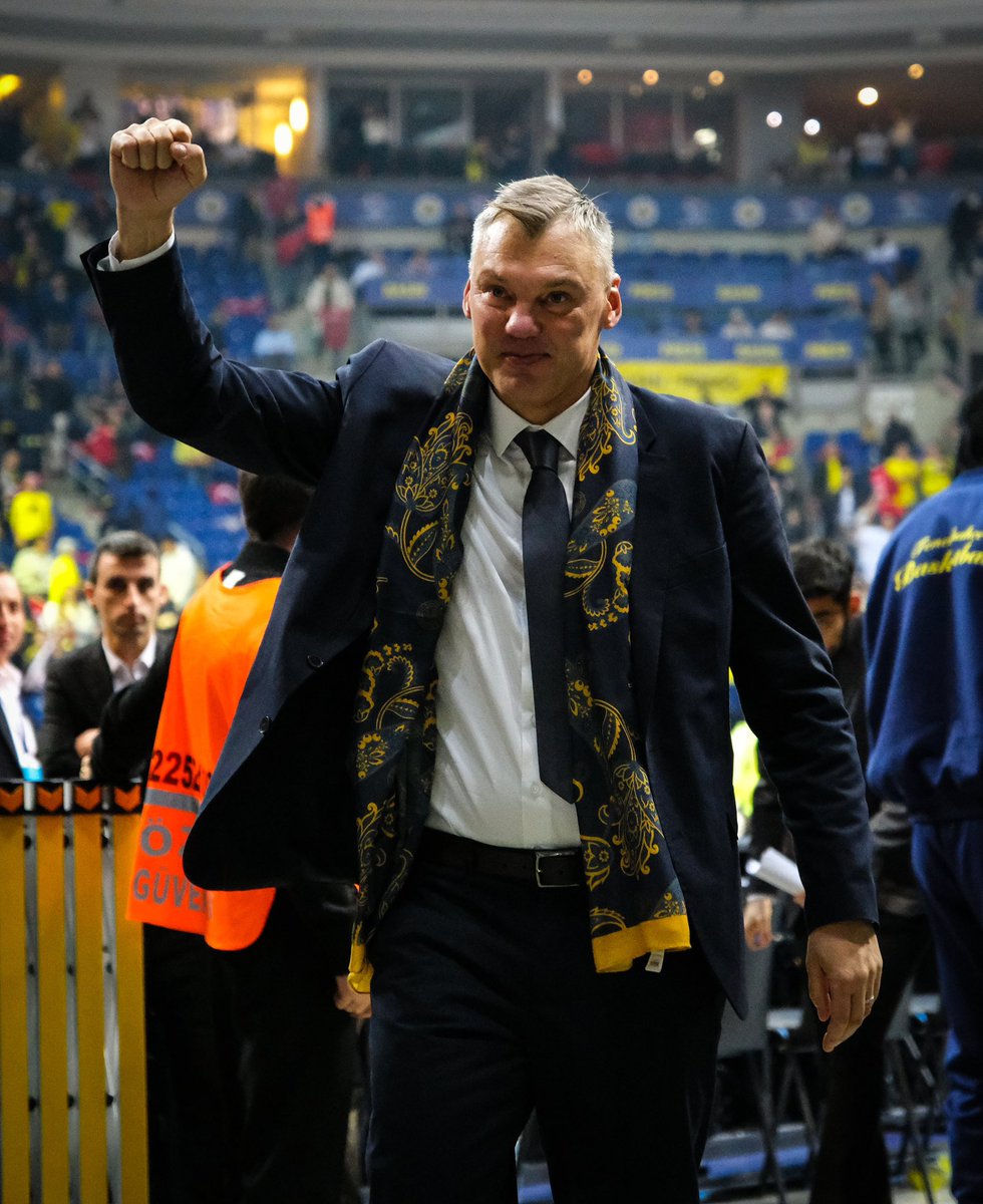 TÜRKİYE KUPASI ŞAMPİYONU FENERBAHÇE BEKO!

Beşiktaş'ı finalde 91-74 mağlup eden Fenerbahçe Beko, yine bir yerlerde kupa kazanıyor! 

Tebrikler takım! 💛💙🏆