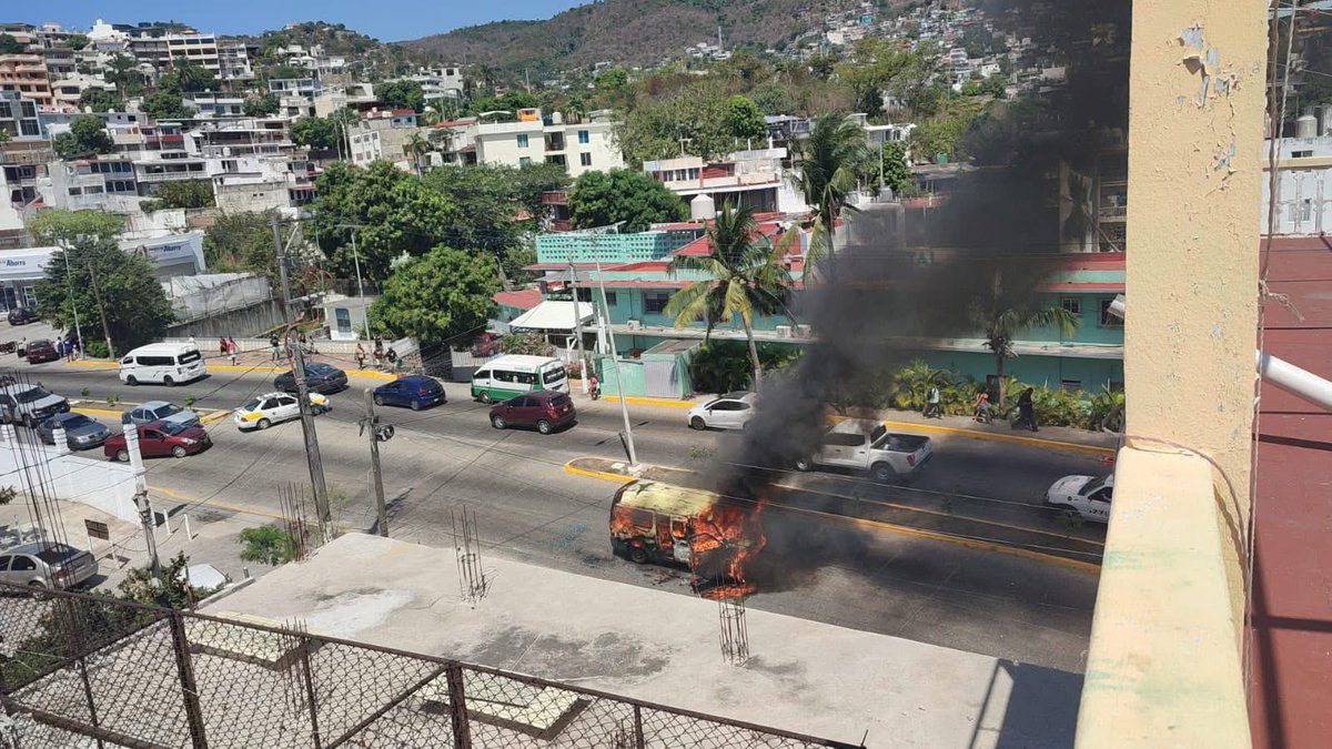 🚨 #ÚltimaHora | Violencia sacude #Acapulco luego del abatimiento de Nemesio Rubén Oseguera Cervantes, alias “#ElMencho”, líder del Cártel Jalisco Nueva Generación, #CJNG