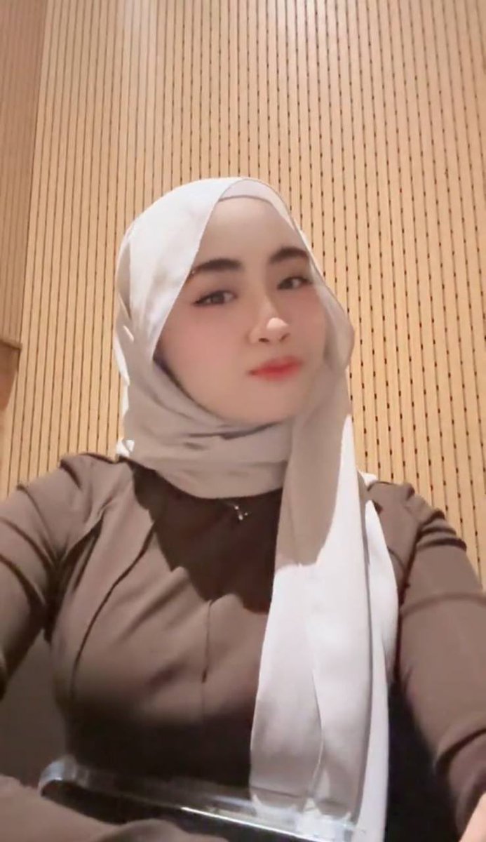 ghospip's tweet image. jom vc orang asli kuatan

#awekbogel #malaysiagirl 
#awekmelayu #awektudung #msumalaysia