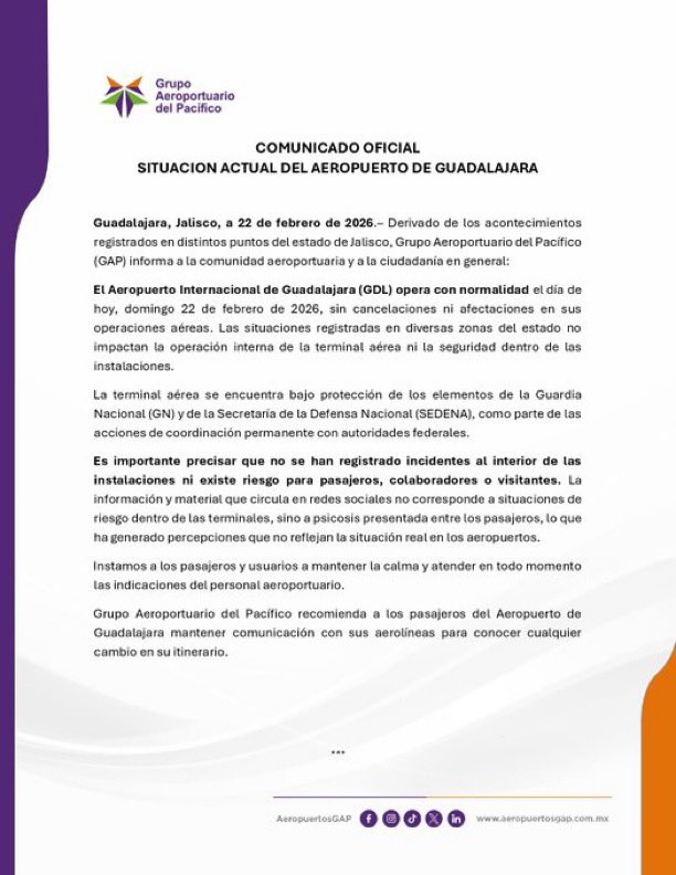 BowTiedPassport tweet media