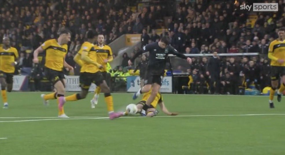 Joseph Mbu tweet media