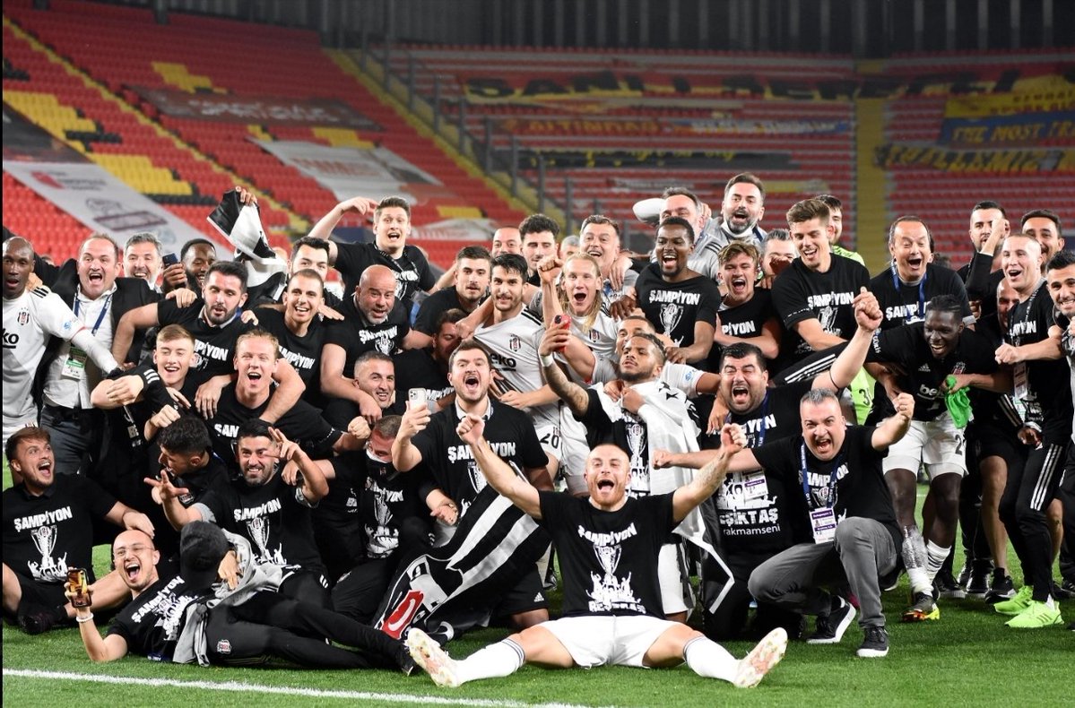 Dominant display!  Beşiktaş thrash Göztepe 4-0 at home! Black Eagles flying high in Süper Lig – what a night! #BJKvGOZ #Besiktas