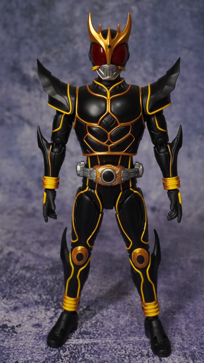 Blokees 仮面ライダークウガ アルティメットフォーム 仮組できました