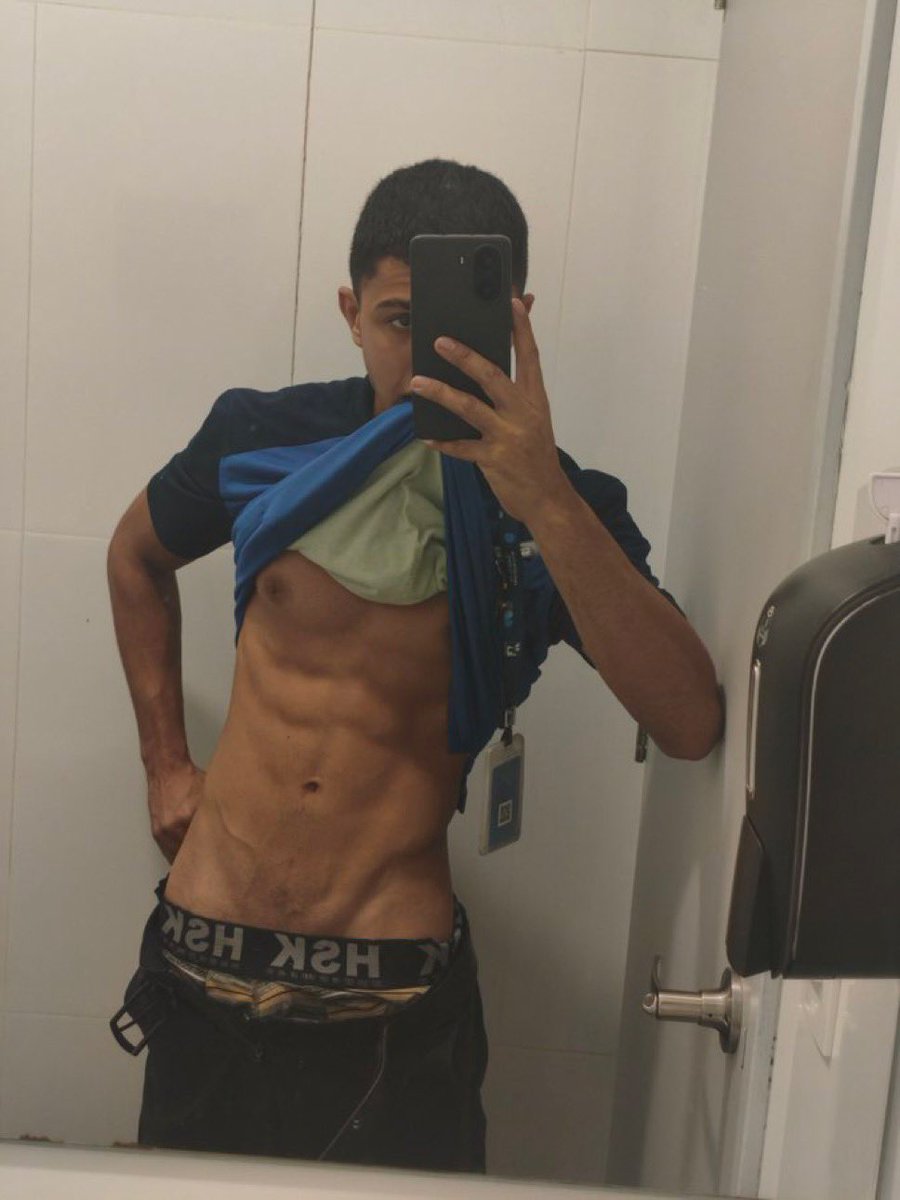 josh_fks's tweet photo. Ni se nota q me gusta dar y recibir 😏 https://t.co/xNOsSKLxEa
