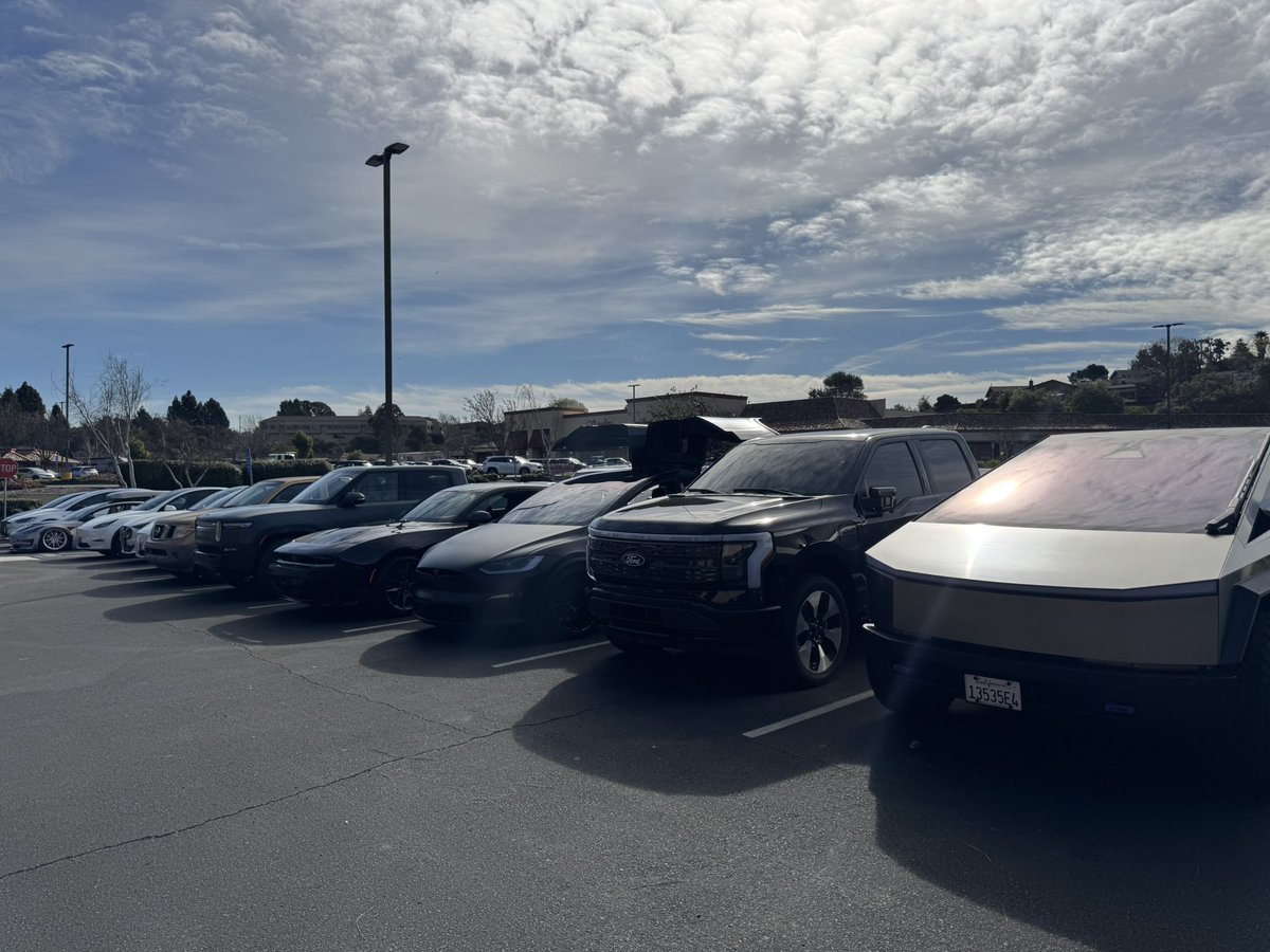 Christopher Bowe tweet media