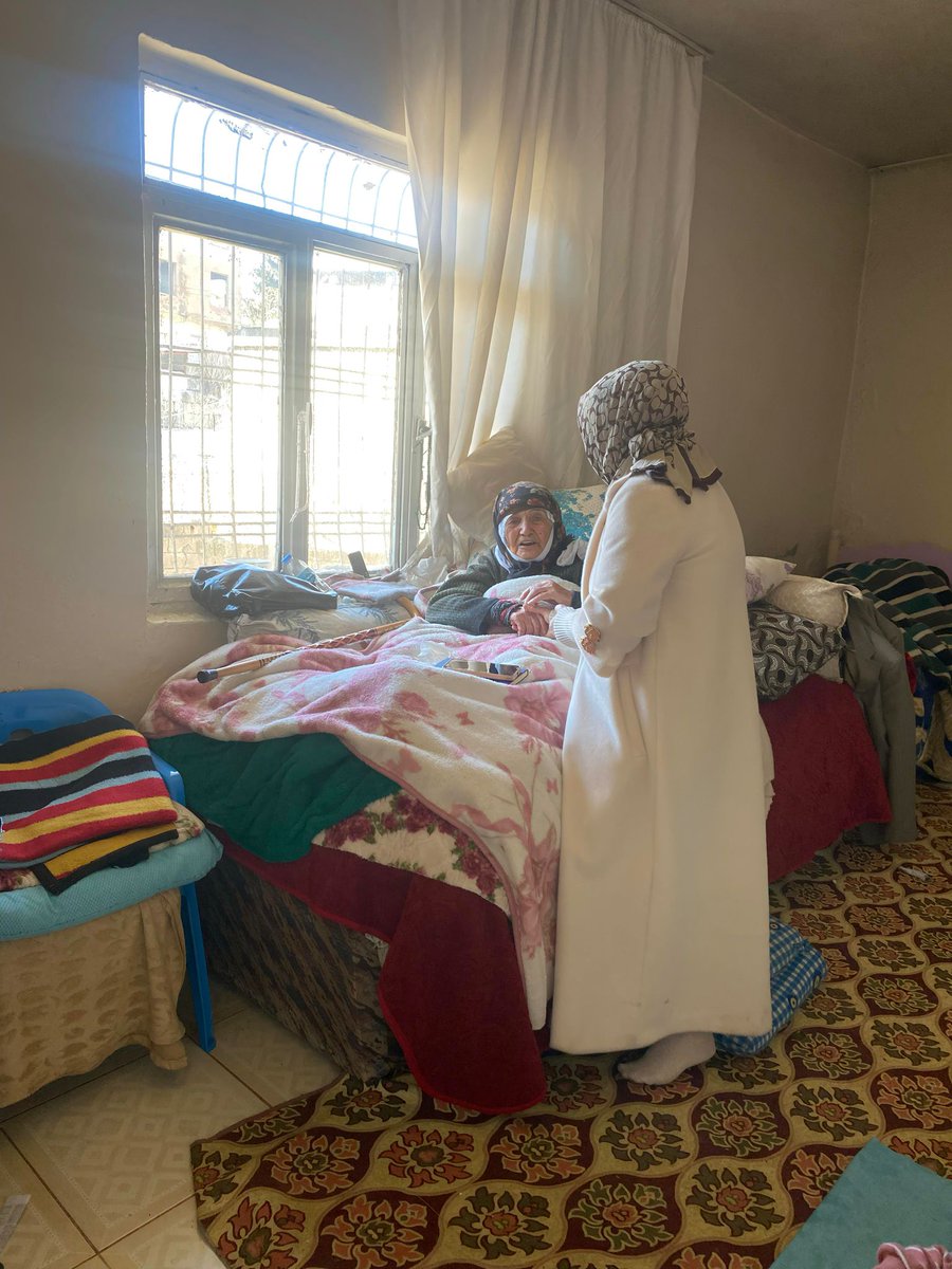 🌙Ramazan Paylaşmaktır;

Sevgi paylaşıldıkça çoğalır✨💫

Kadın Kolları Başkanımız Sn. Esra Karadaş öncülüğünde, yönetim kurulu üyelerimiz hane ziyaretleri yapmaya devam ediyor.

#ramazanbereketi #RamazanRuhunuYaşat