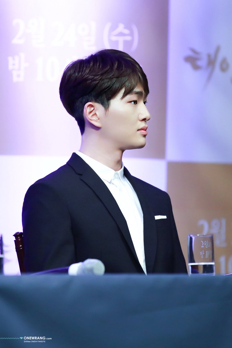 온유 #ONEW #オニュ@SHINee @ONEW_GRIFFIN