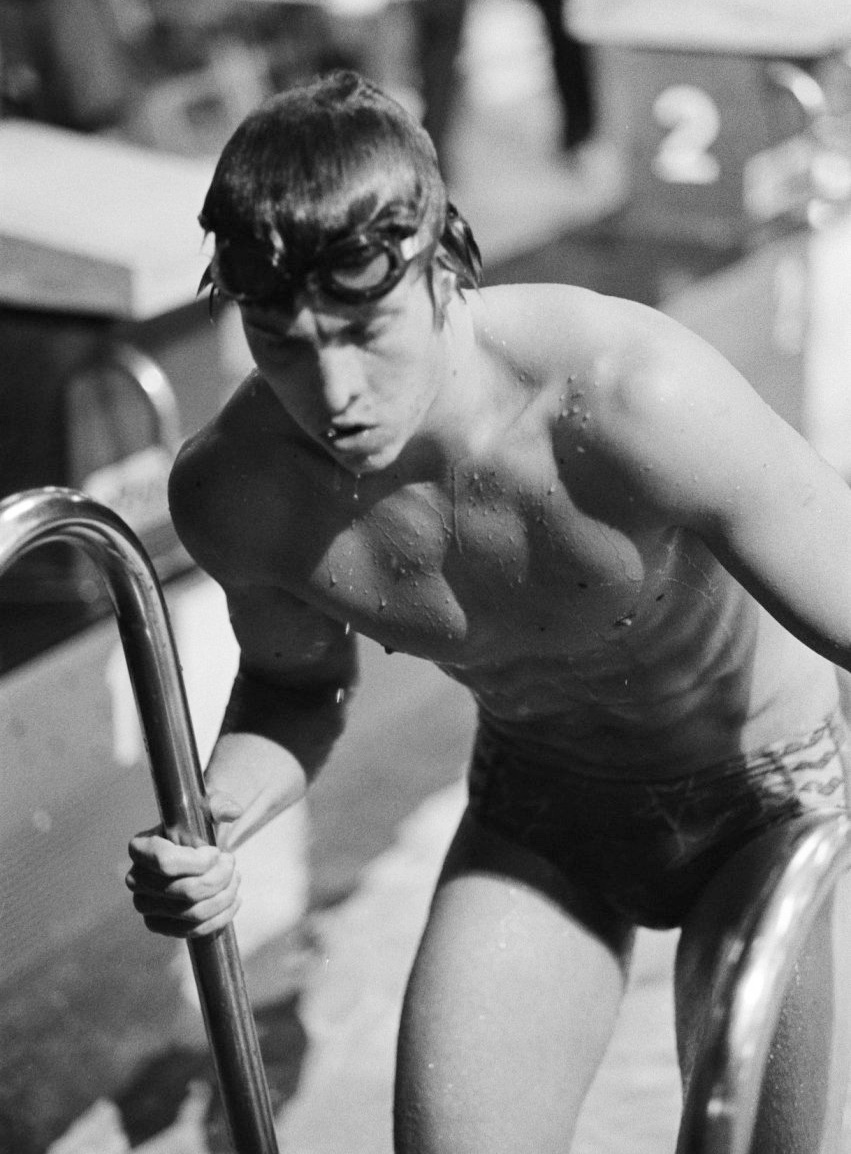 TodayIn1983's tweet photo. Today in 1983 

February 22 Soviet swimmer Vladimir Salnikov sets new world record in the 1500m freestyle. #TodayIn1983 https://t.co/Dp6HNlm9QO