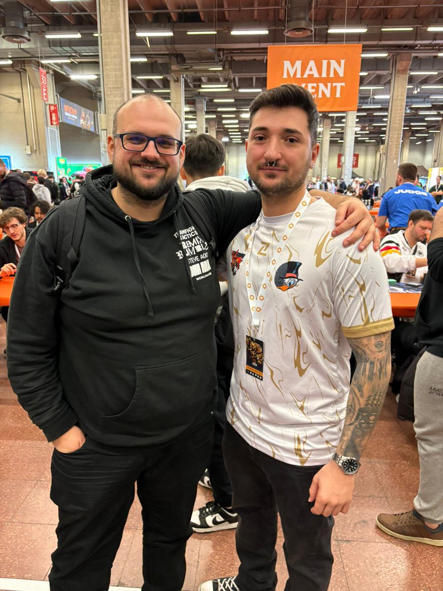 I lost my only round in day 1 vs this monster <a href="/AlanzqTFT/">Mateusz Jasiński</a>, best of luck in top !!