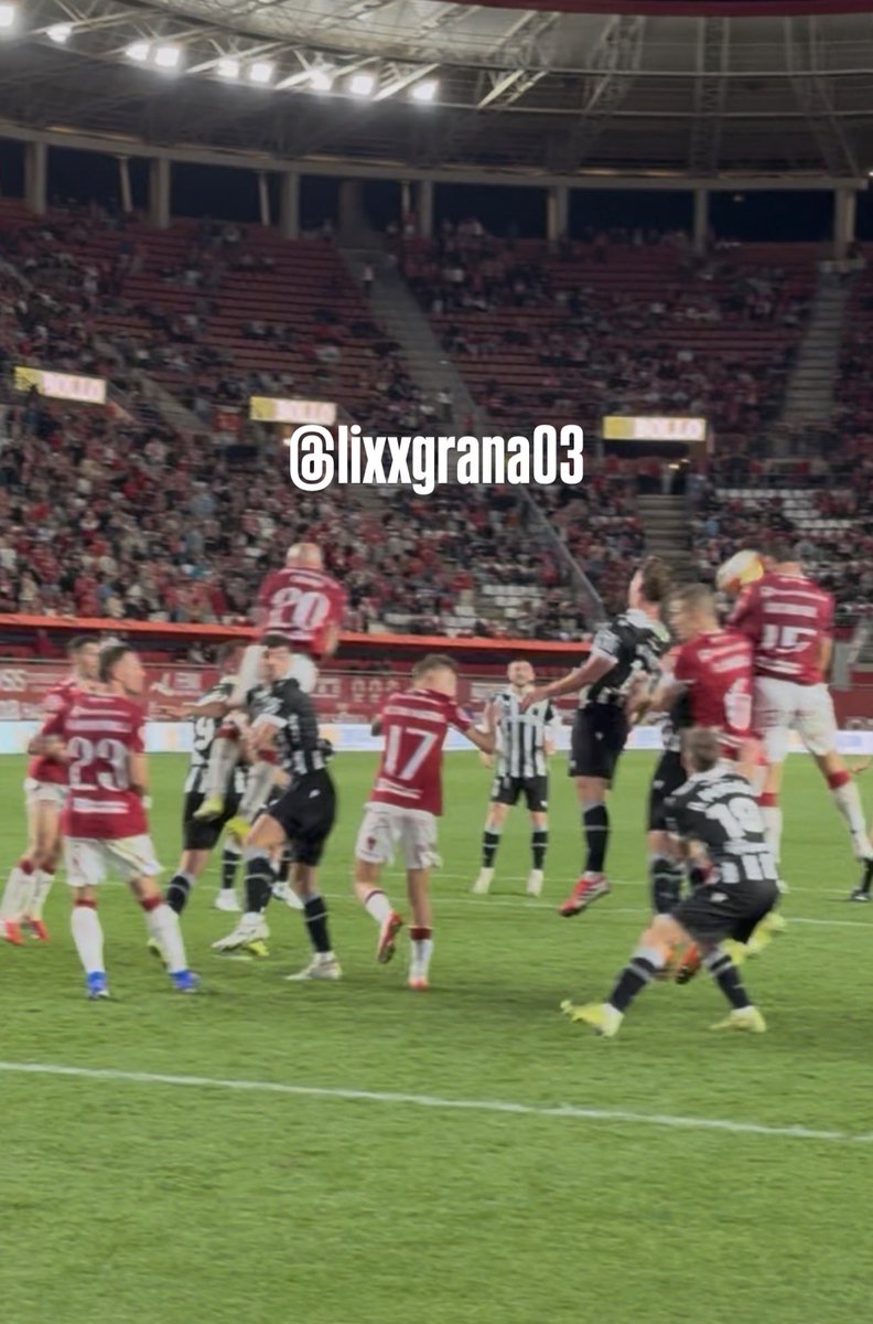 LixxPhoto 📸 tweet media