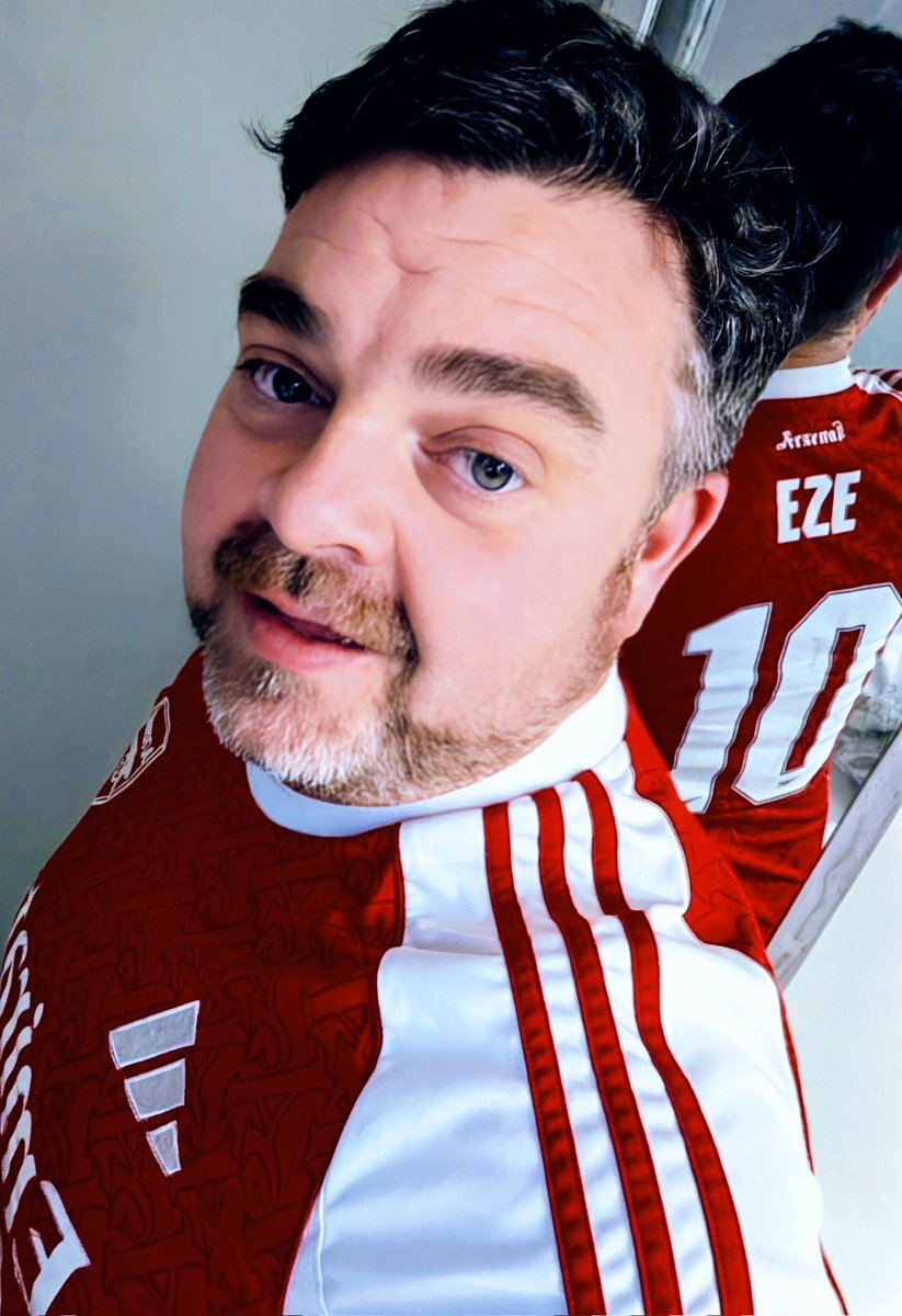 krismckernan's tweet photo. That's Mr North London! @Arsenal @EbereEze10 #5Star #N5 https://t.co/DjY2pCHPYY