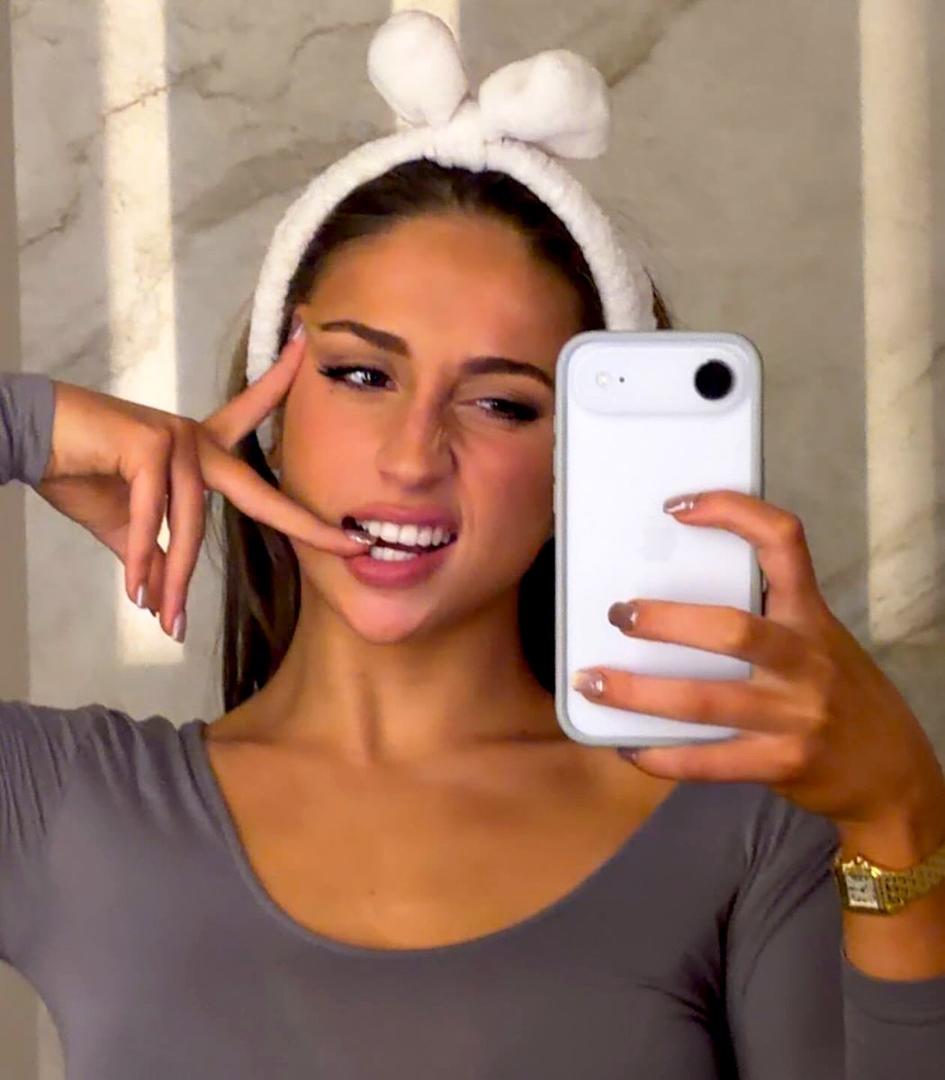 𝑹𝑨𝑪𝑯𝑬𝑳 “𝑻𝑯𝑬 𝑩𝑶𝑺𝑺” 𝑹𝑶𝑺𝑺 tweet media