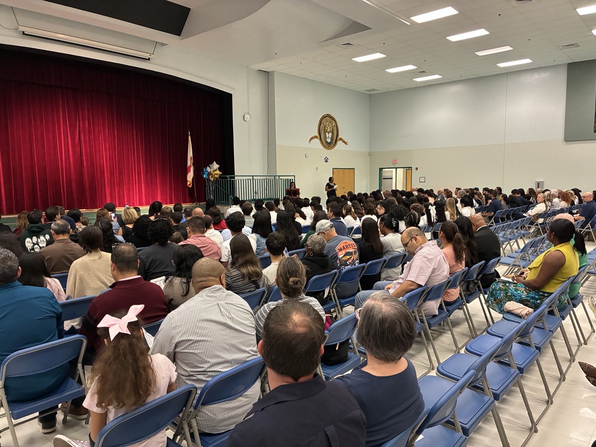 Lyons Creek Middle School tweet media