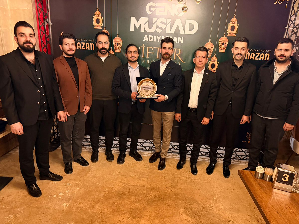 GencMusiad02's tweet photo. Genç MÜSİAD Adıyaman şubesi olarak geleneksel hale getirdiğimiz iftar programımızı, bu yıl Genel Merkez Yönetim Kurulu üyelerimizin katılımlarıyla içerisinde gerçekleştirdik. İftar programımıza katılım tüm misafirlerimize ve kıymetli üyelerimize gönülden teşekkür ederiz. https://t.co/vtOVicqEq6