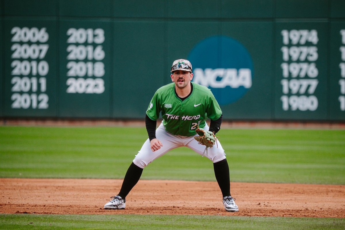 Marshall's Evan Bottone homered for the 2nd straight day &amp; A.J. Havrilla was 3-for-4 in the Herd's loss to Navy on Sunday at Founders Park in Columbia, S.C.

🔗: bit.ly/HerdNavyBaseba…