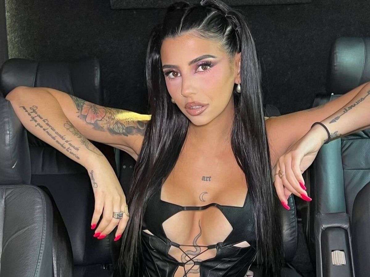 ¿Qué álbum debut esperas con más ganas de escuchar? 🤔

🔄 El de Cristina Lora 
❤️ El de Naiara Moreno