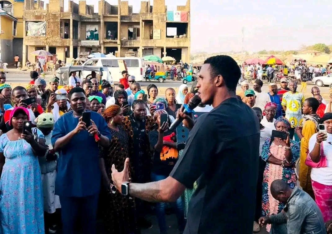 𝐏𝐫𝐞𝐚𝐜𝐡 𝐓𝐡𝐞 𝐆𝐨𝐬𝐩𝐞𝐥 tweet media