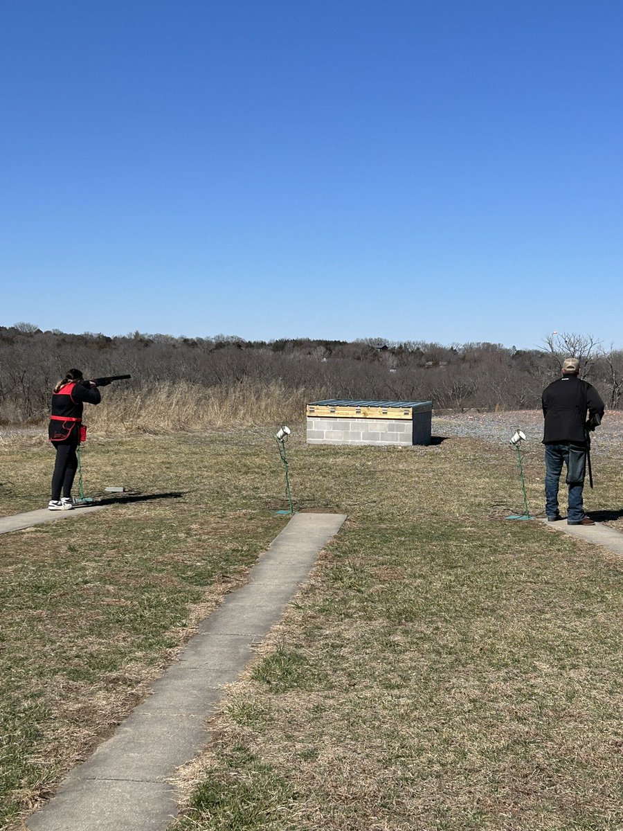 lolaanacker27's tweet image. Another cold windy morning at the range!  Still have to put the work in.  Spring season is starting soon. 

#cardinalclays #eudoracardinalclays #trapshooting #rangeday