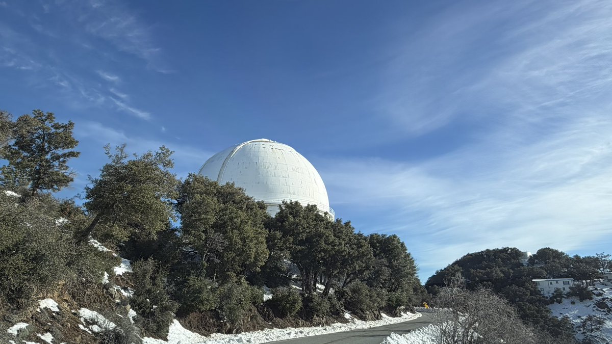 MyPOV: Sunny but still some snow here @lickobservatory #SvLife https://t.co/xqhkJqo7K3