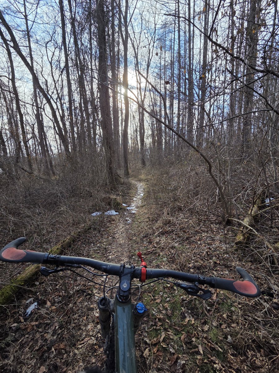 EnsoNode's tweet photo. Happy #ScanSaturday ! Yesterday was my 1st mountain biking adventure of the season with #ScanforPoints from @WorldMobileTeam !! A bit short, still a bit icey, definitely muddy and soupy; but it felt good and was fun af! Looking forward to reconditioning and getting deep out in the mountains this year!
On another note I heard @MrTelecoms say in the latest @WorldMobilers Alliance space that soon all Sims from WorldMobile would automatically be scanning. This is huge and exciting news! In the meantime, get out there and scan, earn all those 10s you can before people are scooping them up without even realizing it. Time to rekindle the #ScanSaturday tag!
Ps: notice the little #Unity icon from @UnityNodesIO running side by side with S4P

$WMTx #Cardano $Base $Eth $BNB $Sol