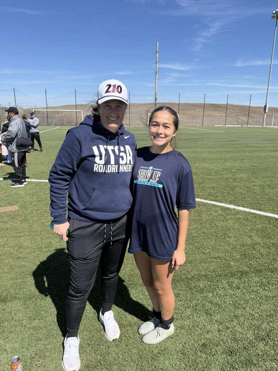 corralmsofia's tweet photo. So much fun in San Antonio participating in the @CollegeSoccerID Camp! Great conversation with Coach Pitts from @UTSAWSOC Go Roadrunners!!🧡🤍💙 https://t.co/rhd2zirRmD