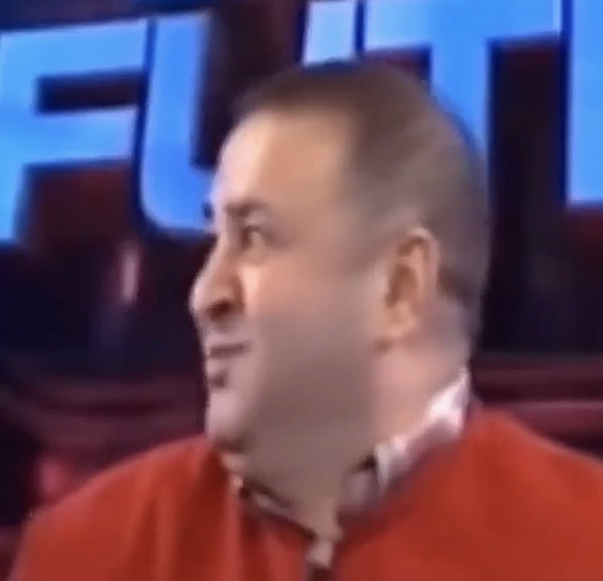 perver bey hasan bey hitaplarıni her duyuşumuzda
 #kulakmisafiri