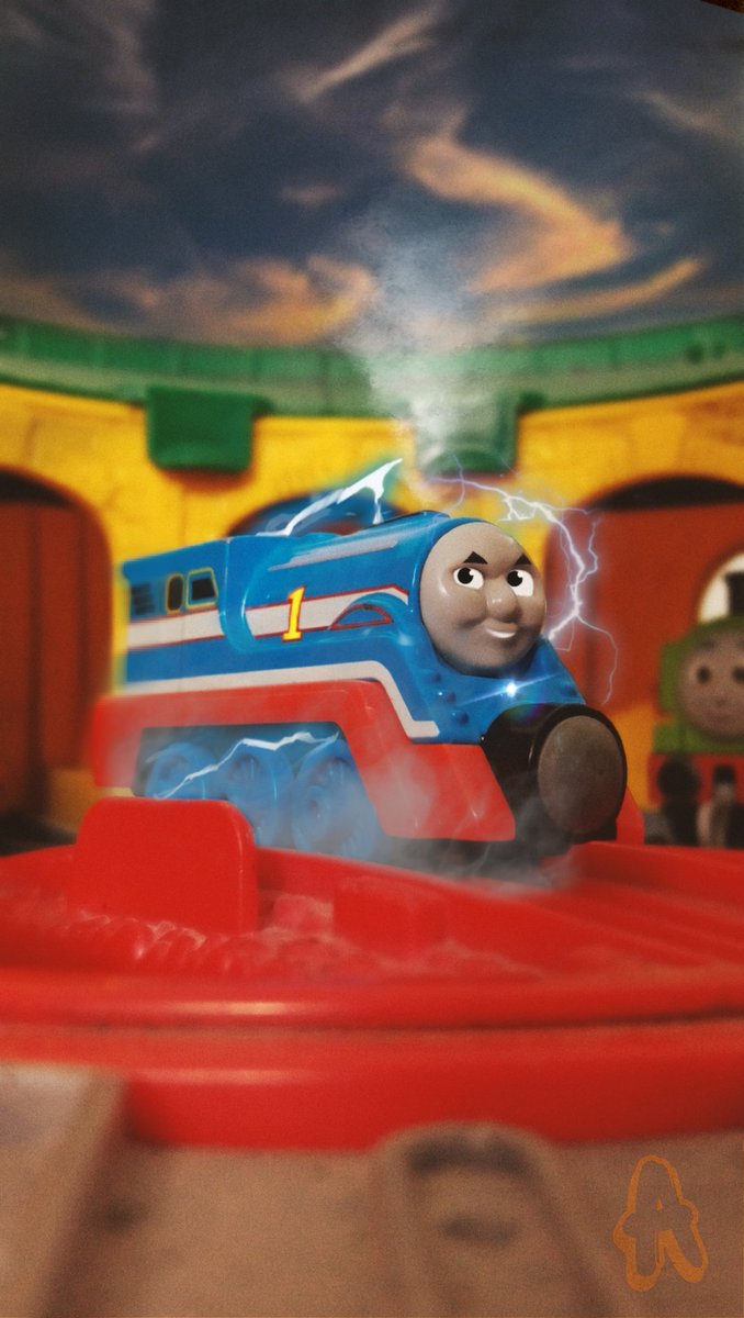 fuck waiting for the right time to post here's the Thomas in question someone tell him he's NOT sonic
#ttte