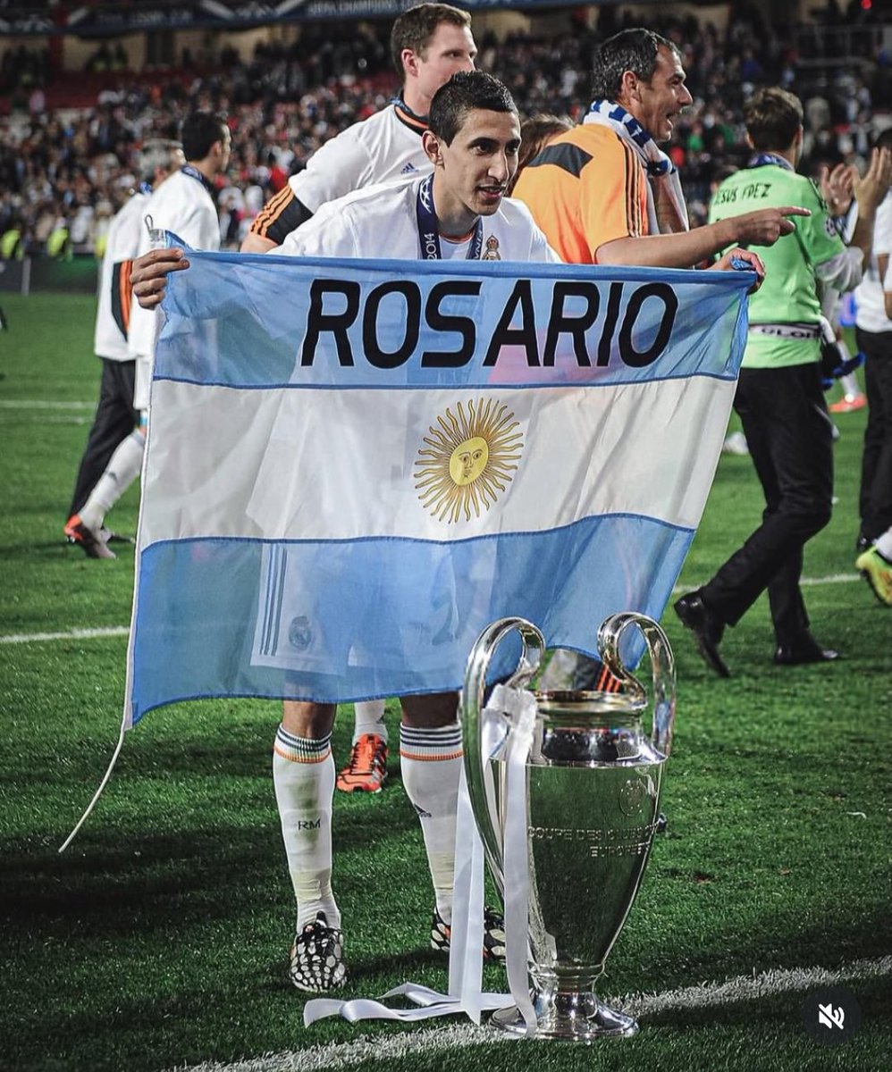 D. 🇦🇷 tweet media