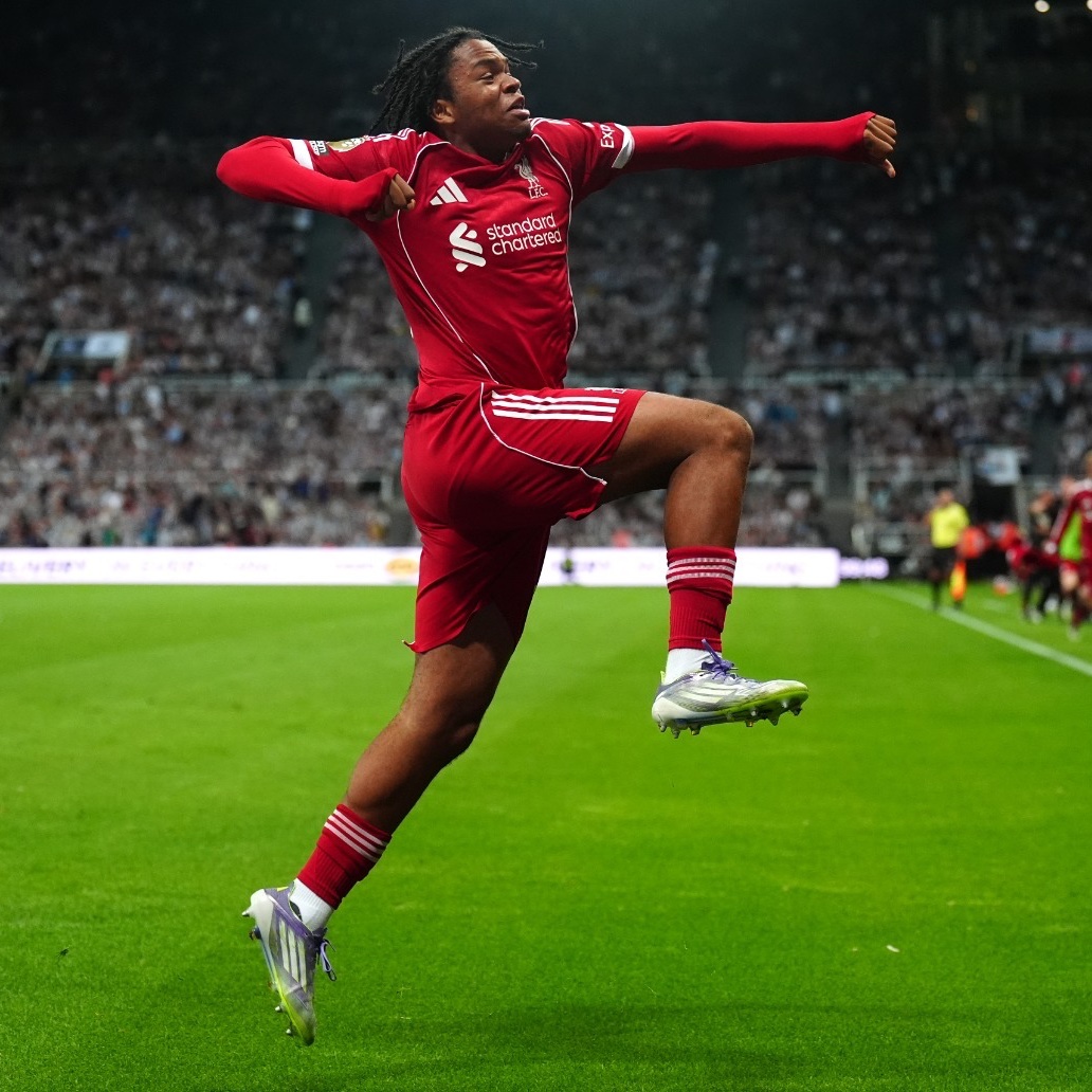 PurelyFootball ℗ tweet media