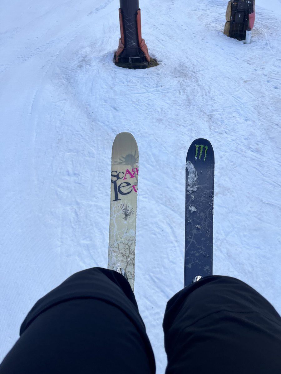 今日は鷲ヶ岳、パーク開くまでスキー