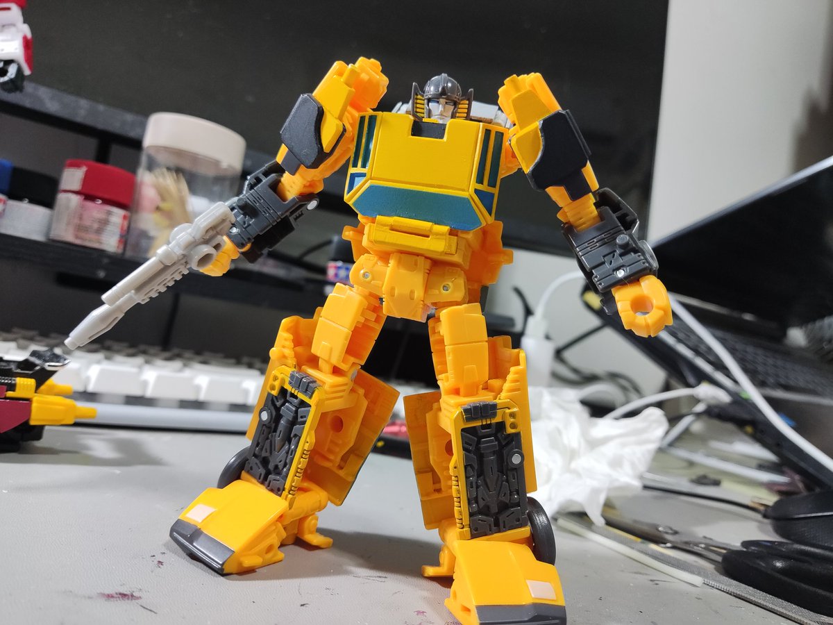 DDD-damn tweet media