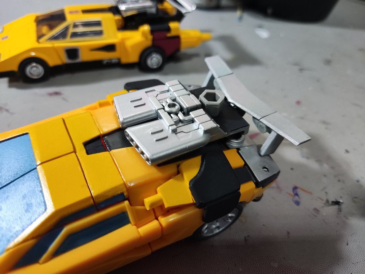 DDD-damn tweet media