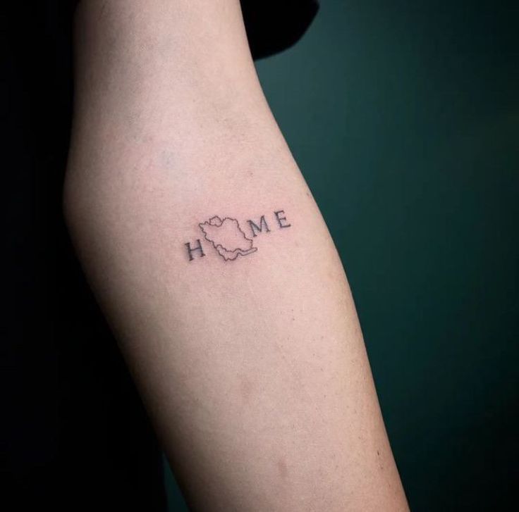 مــاهِ صــورتـــی 🌙🎀 tweet media