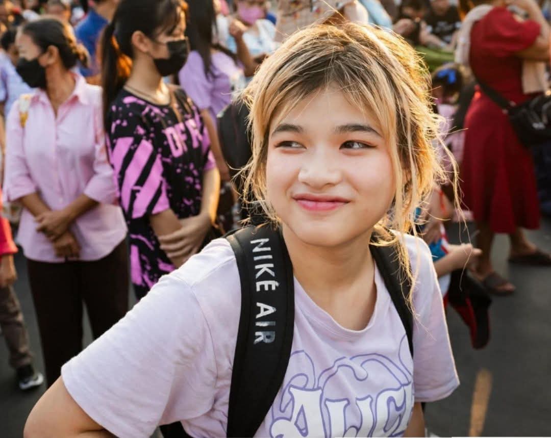 คนใฝ่รู้ไม่ต้องอาย ว่าจะเรียนที่ดัง หรือที่ไม่ดัง
และเวลานี้ หยกกำลังจะสอบเข้ามหาวิทยาลัย
 เป็นตัวอย่างของคนหลงผิด และคนรู้จักกลับตัว 
หยก หลุดพ้นได้ ด้วยสำนึกในอนาคตของหยกเอง 
ขอให้อนาคตหนูหยก จงก้าวด้วยขาที่แข็งแรง ใช้ความผิดพลาดในอดีต ไตร่ตรองตน . อย่าเป็นเหยื่อของใครได้อีก