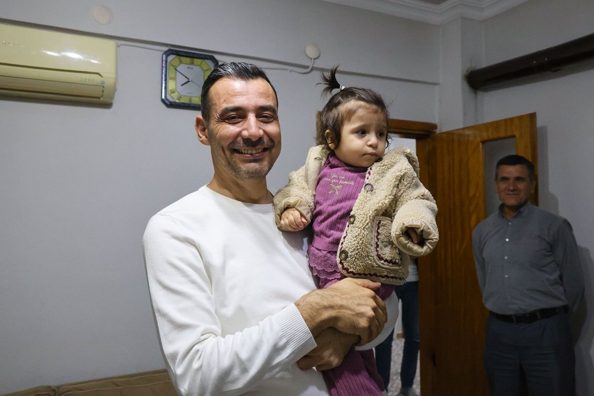 CHP Antalya Milletvekillerimiz Sn. Aliye Coşar ve Sn. Sururi Çorabatır başta olmak üzere, Meclis Üyelerimiz ve CHP Manavgat İlçe Örgütümüzle Belenobası gençliğinin düzenlediği iftar programına katıldık.Belenobası mahalle halkına sıcak ilgilerinden dolayı teşekkür ediyoruz.