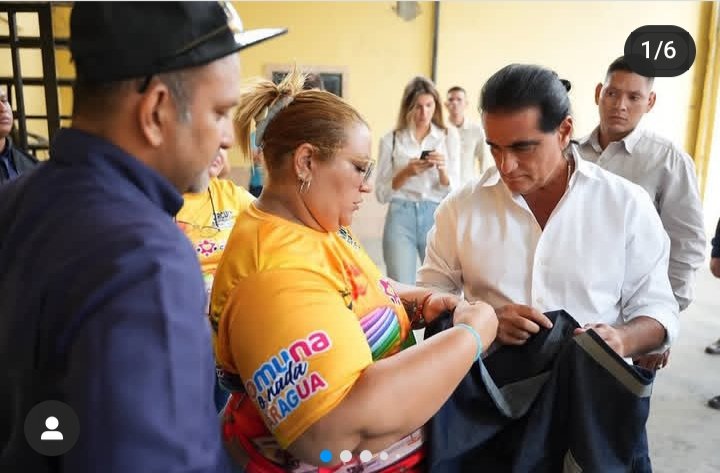 ANDR3Z77's tweet photo. UMA VERDAD QUE MUCHOS LES INCOMODA

MIENTRAS NADIE DABA MEDIO POR VENEZUELA 🇻🇪, EL COMPAÑERO ÁLEX SAAB SACO EL PECHO POR NUESTRA PATRIA, ANTE SANCIONES Y BLOQUEOS EN PLENA PANDEMIA LOGRÓ TRAER A VENEZUELA, ALIMENTOS, MEDICINAS Y COMBUSTIBLE 

@NicolasMaduro @dcabellor @AlexNSaab https://t.co/vthyxJB9oI
