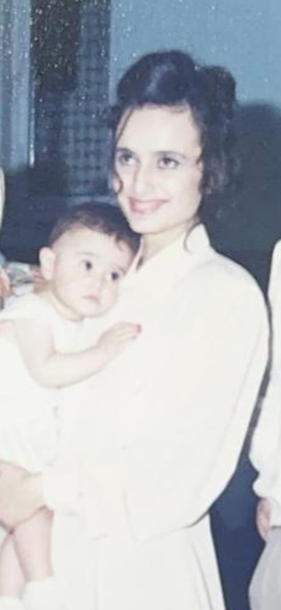 Annemin güzelliği benim minnoşluğum 😭