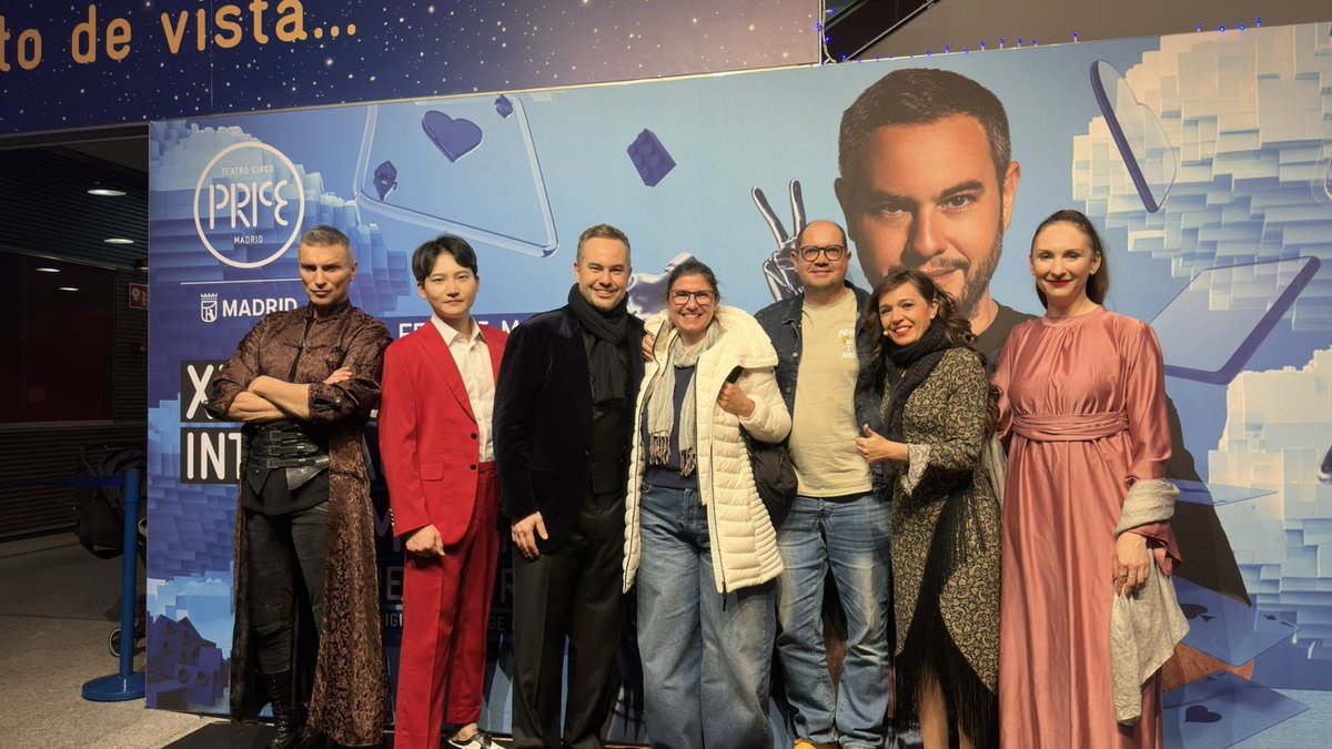 NachoAres's tweet photo. Hoy hemos disfrutado como nunca con el genial espectáculo del #Xvifestivalinternacionaldemagiademadrid de @jorgeblass Ademas de la manipulación de cartas y bolas, La ventrilocua Celia Muñoz, de lo mejor que he visto nunca. https://t.co/qrKluxTeSv