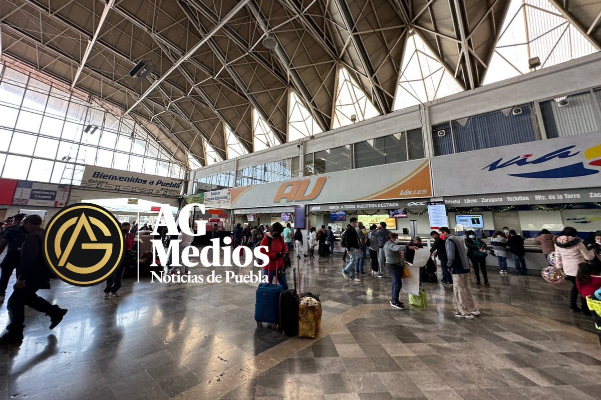 🚨🚌 Caos en la CAPU

Enormes filas se registran en la Central de Autobuses de Puebla (CAPU) para la devolución de boletos.

⚠️ Se informa que no habrá venta de boletos a ningún destino al interior de la República Mexicana hasta nuevo aviso.

Se recomienda a usuarios mantenerse