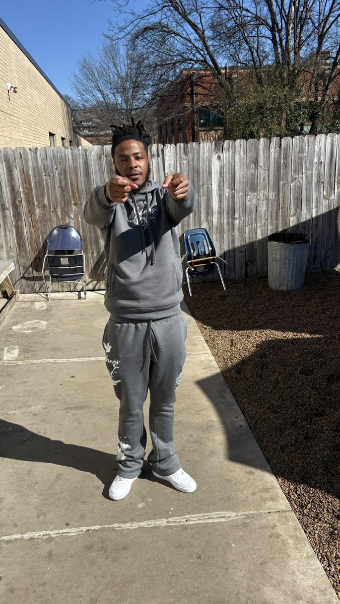 L60se_screw's tweet photo. 🗣️Hustlin' motherfucker  
I'm gon' make some' shake, 
I'll show you how to turn nothin' to somethin'🏧🌀🤑 https://t.co/EBEkBewPFn