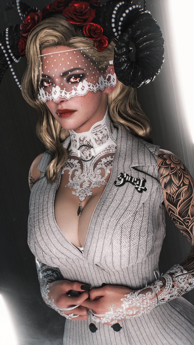 xTriangulum tweet media