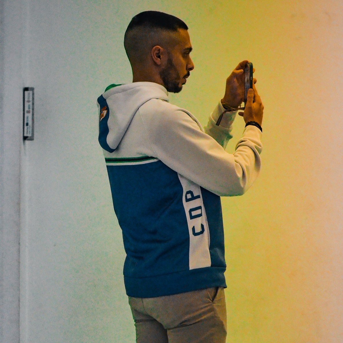 Ayer vivimos un día muy feliz en el Lydia Valentín, pero también intenso, lleno de trabajo y de emoción después de una semana esforzándonos por llegar a todo el mundo de la mejor manera posible.

Orgullosos de dónde somos. 💙

#SomosSDP