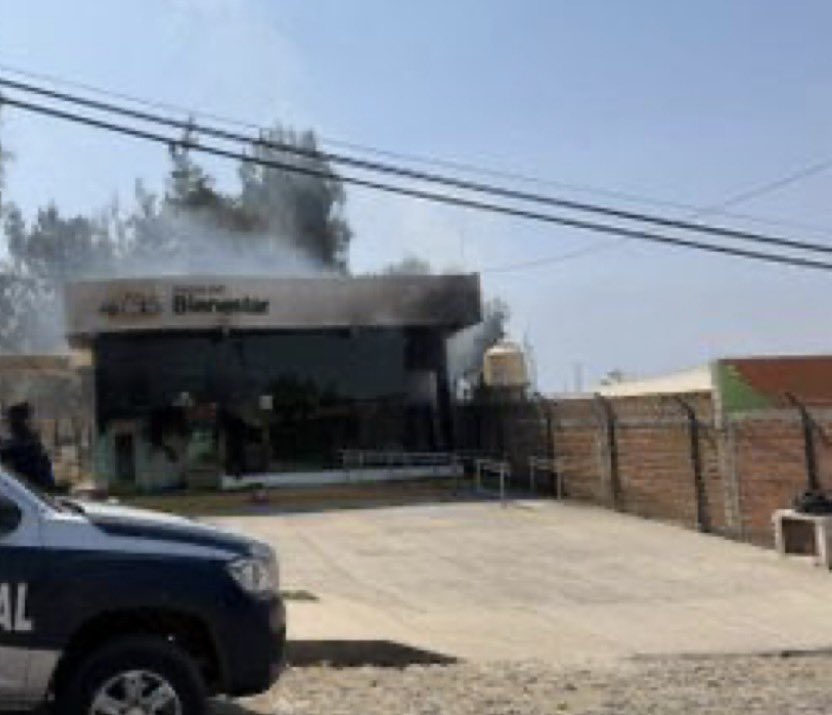 Denise Ramos 👠 tweet media