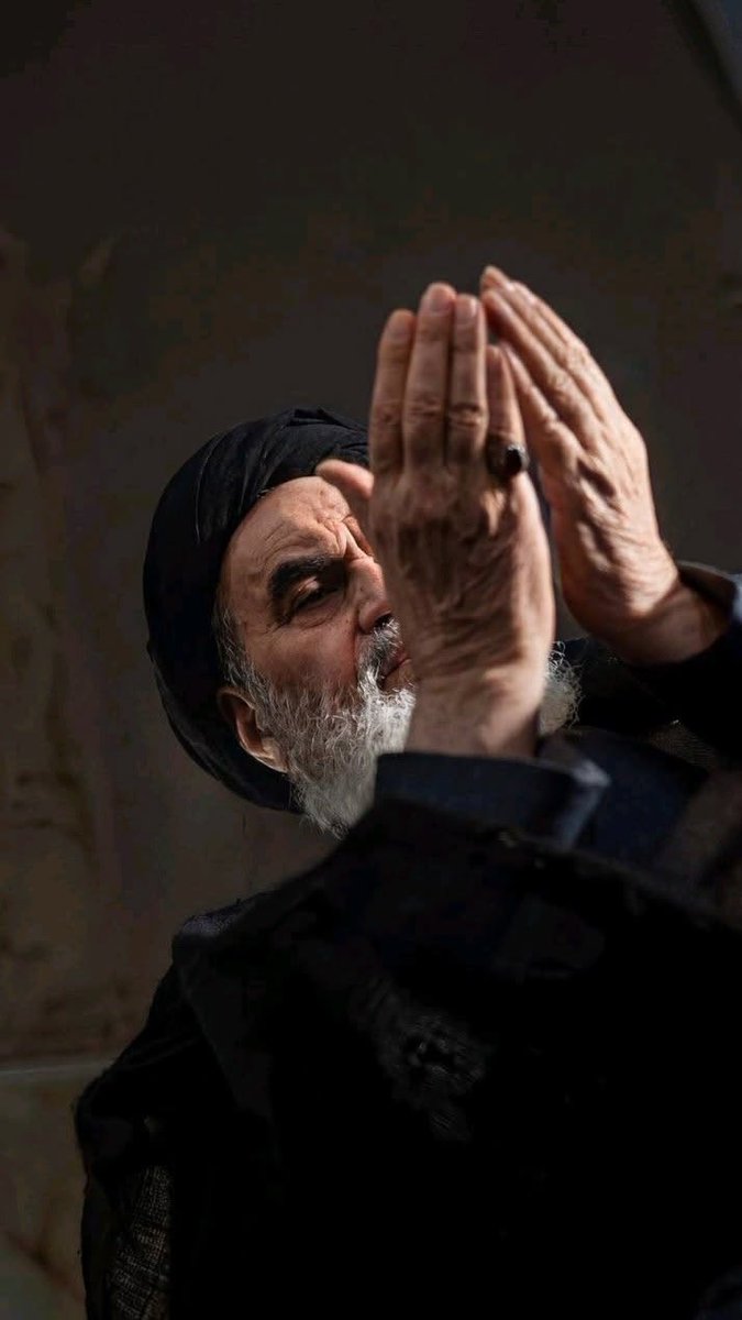 از خودتون باید شروع کنید ؛
تمام خوف ها و ترس هایی که انسان از دشمن دارد ،
برای این است که خودش را می بیند.
اگر چنانچه دید خدا در کار است، برای خدا کار میکند؛
نمیترسد…

| امام روح اله |