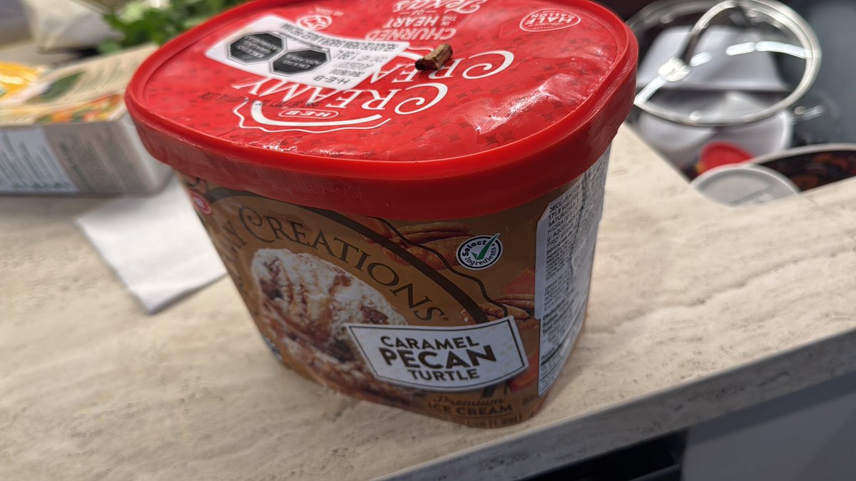 esalmon2's tweet photo. @HEB_mexico me tocó uno de sus helados con TROZOS DE MADERA anexo empaque y etiqueta, donde están los controles de calidad? https://t.co/RJFBCrzDoH